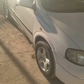 Opel Vectra 1998