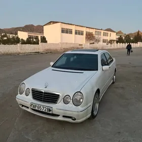 Mercedes-Benz E55 AMG 2000