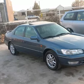 Toyota Camry 2000