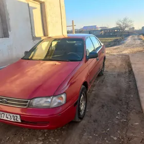 Toyota Carina 1993