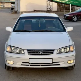 Toyota Camry 2001