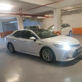 Toyota Camry 2018