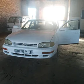 Toyota Camry 1993