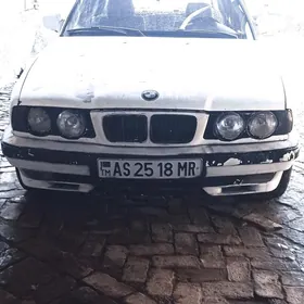 BMW 525 1989