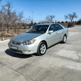 Toyota Camry 2004