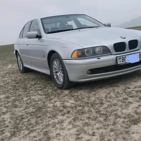 BMW E39 2002