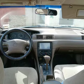 Toyota Camry 1999