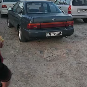 Toyota Corolla 1993