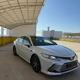 Toyota Camry 2023