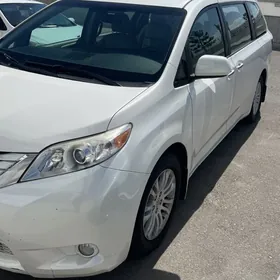 Toyota Sienna 2016