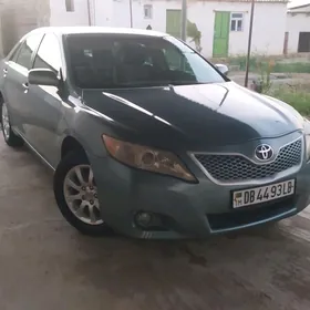 Toyota Camry 2010