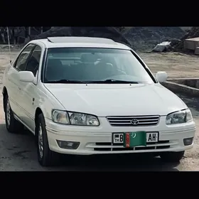 Toyota Camry 2001