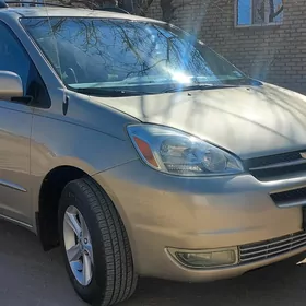 Toyota Sienna 2004