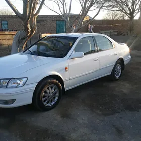 Toyota Camry 1999