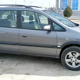 Opel Zafira 2004