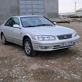 Toyota Camry 2001