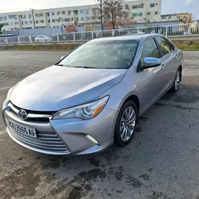 Toyota Camry 2017