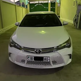 Toyota Camry 2015