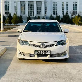 Toyota Camry 2013