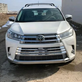 Toyota Highlander 2019