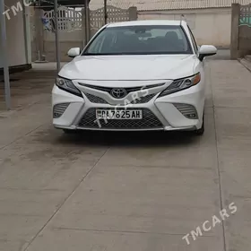 Toyota Camry 2020