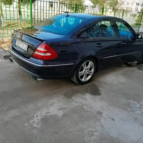 Mercedes-Benz E320 2003