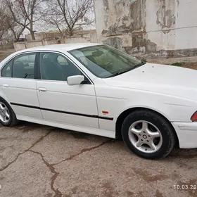 BMW E39 1998