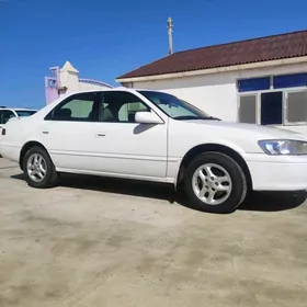 Toyota Camry 1999