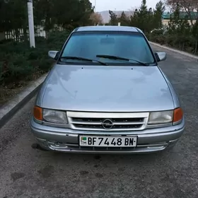 Opel Astra 1992