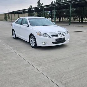 Toyota Camry 2011