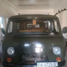 UAZ Profi 2002