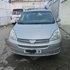 Toyota Sienna 2004