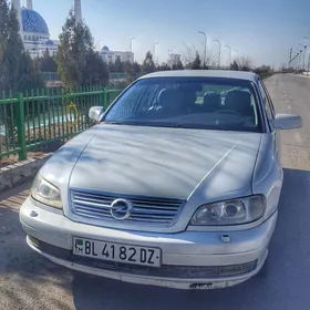 Opel Omega 2002