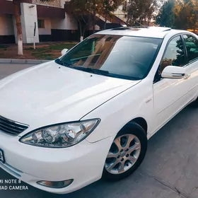 Toyota Camry 2004