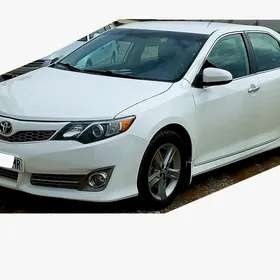 Toyota Camry 2012