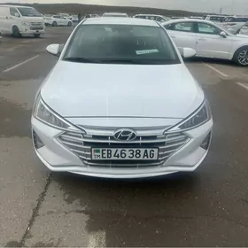 Hyundai Elantra 2020