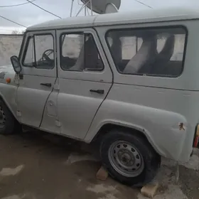 UAZ 469 2001