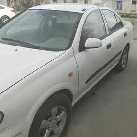 Nissan Sunny 2008