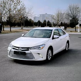 Toyota Camry 2015