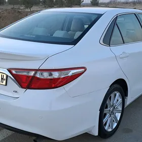 Toyota Camry 2017