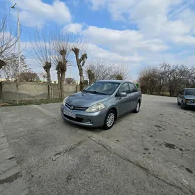 Nissan Versa 2010