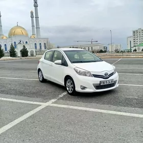 Toyota Yaris 2012