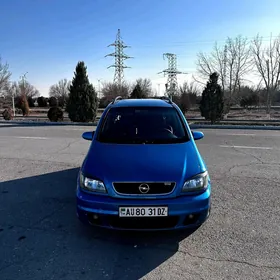 Opel Zafira 2003