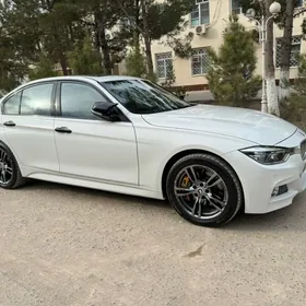 BMW 330 2018