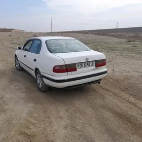 Toyota Carina 1995