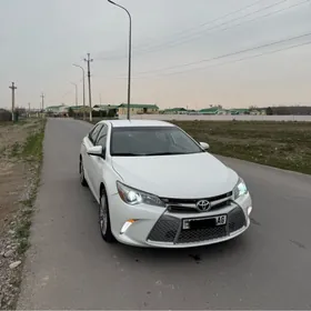 Toyota Camry 2015