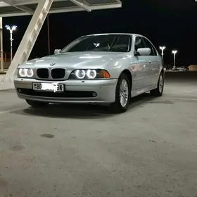 BMW E39 2001