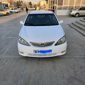 Toyota Camry 2004