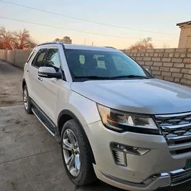 Ford Explorer 2019