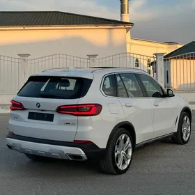 BMW X5 2019